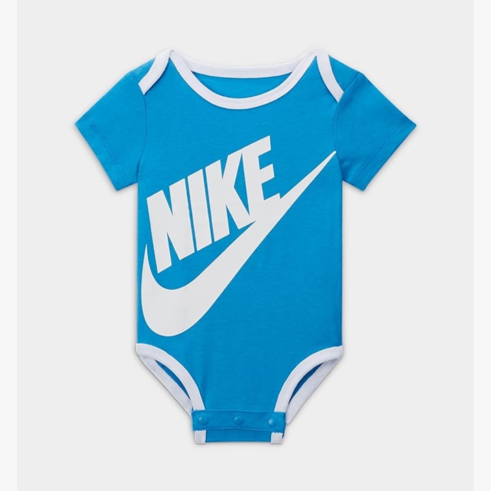 Nike Baby Milestone Blanket and Bodysuit Set - Picture 3 of 5